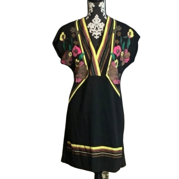 Zara Dresses & Skirts - 💥5/$25💥 Zara Tunic Dress Black Floral Print